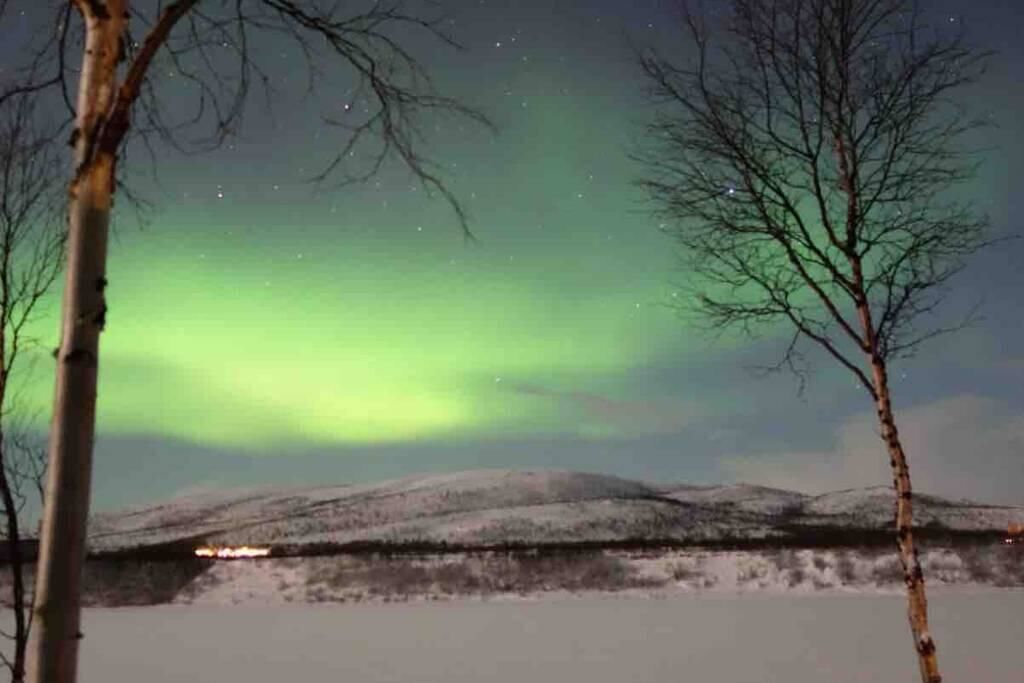 Шале Aurora mökki porealtaalla Lapissa Tenojoen rannassa Нуоргам-15